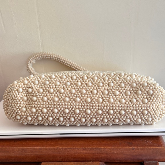 Vintage 1950s 60s Elegant Cream Beaded Handbag with lucite frame - Picture 7 of 8